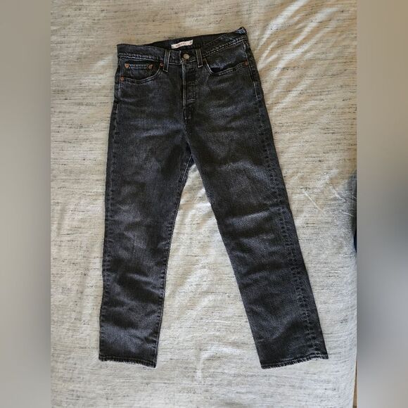 Levi's Gray Ankle Jeans for Women - Picture 2 of 6